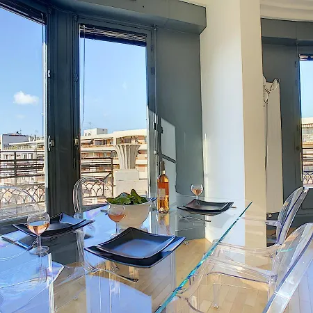 Nestor&jeeves - Les Aigles - Very Close Sea - Floor - Luxurious *