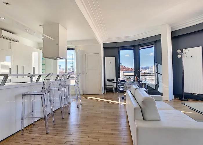 Nestor&jeeves - Les Aigles - Very Close Sea - Floor - Luxurious Nizza